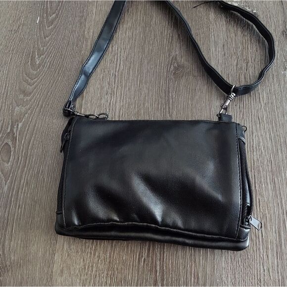 Convertible Black Bag - Crossbody to Fanny Pack - Picture 3 of 6